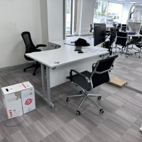 Rayleigh corner desk with aura medium back and Luna mesh chair